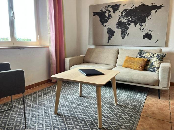 Gîte pour 6 personnes, avec piscine ainsi que vue et jardin à OMS (homonymie) - 2