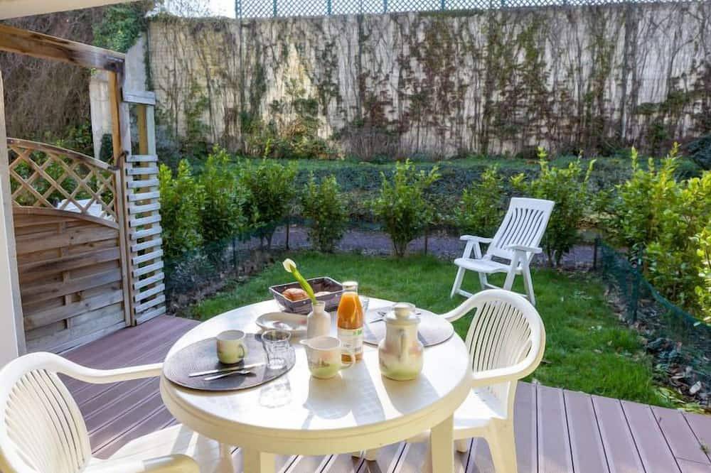 Entire apartment, Le Parc de La Ronceray by Interhome in Dinard, Saint-Malo region