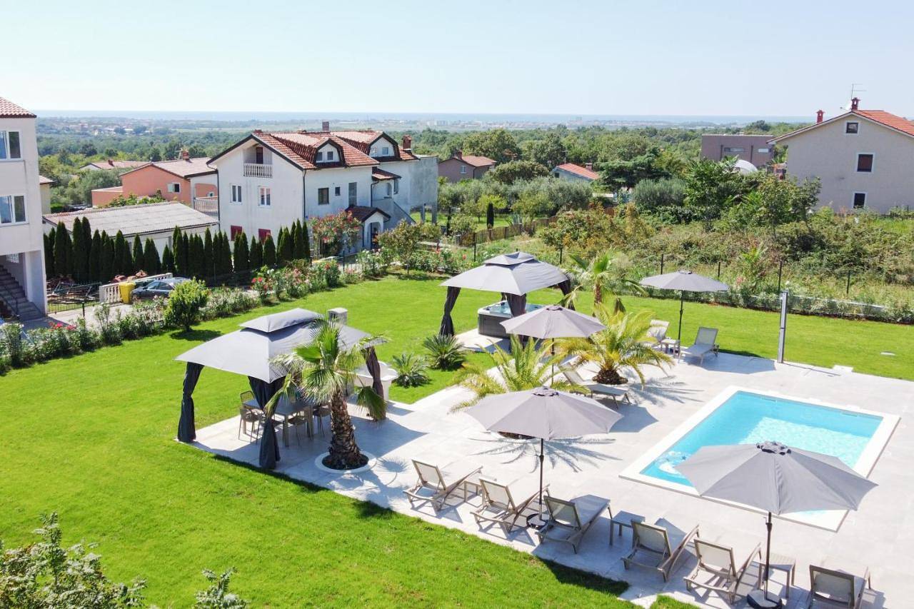 Ganze Wohnung, Two-Bedroom Apartment in Umag und Umgebung