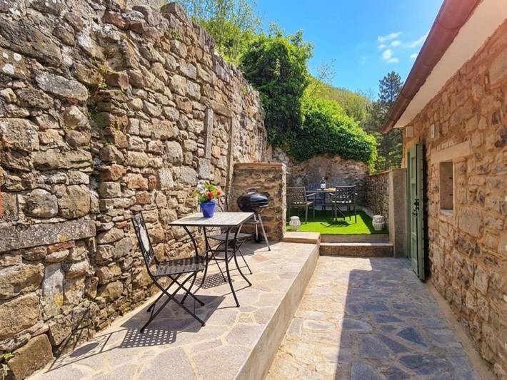 Agriturismo per 6 persone, con panorama, con animali domestici a Pescia