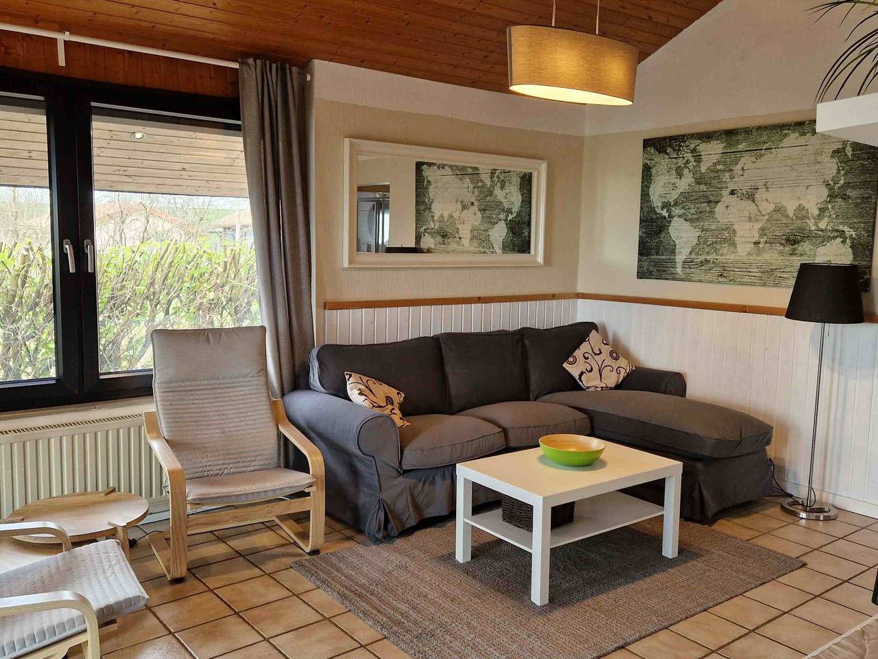 L21 Ferienhaus mit Wintergarten und Holzterrasse in Eckwarderhörne, Butjadingen