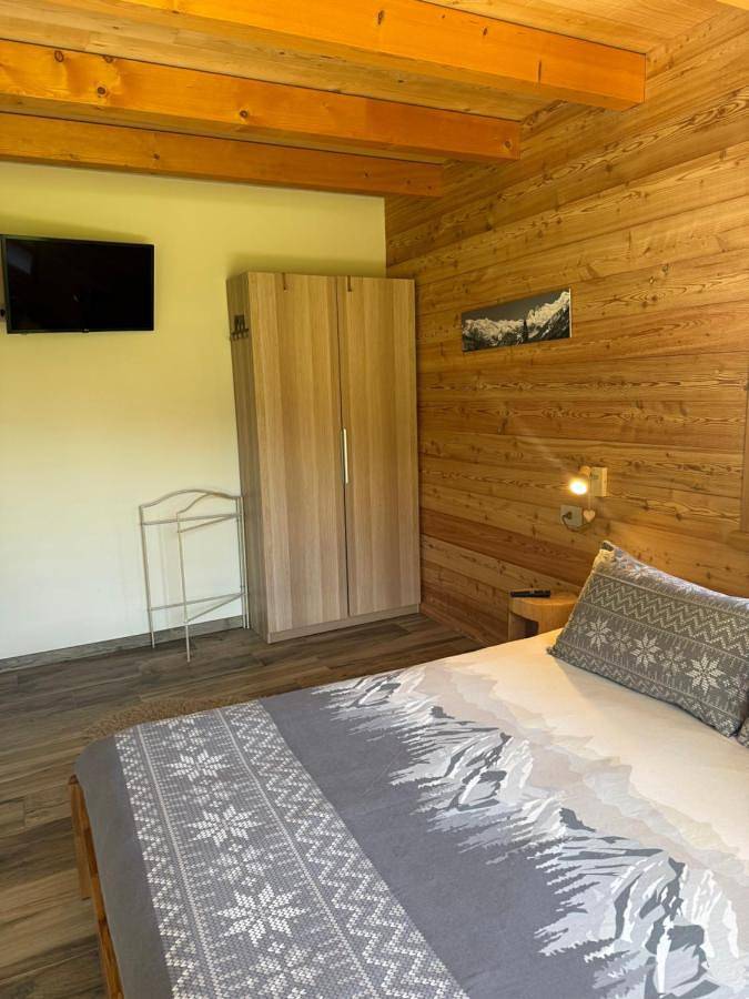 Location de vacances pour 2 personnes, avec jardin et vue dans Antagnod - 4