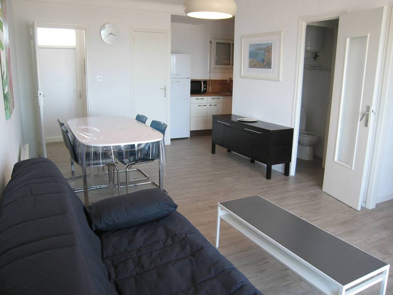 Appartement entier, Appartement T2 rénové, 4 couchages, parking, face plage, centre de Saint-Cyprien in Saint-Cyprien-Plage, Saint-Cyprien
