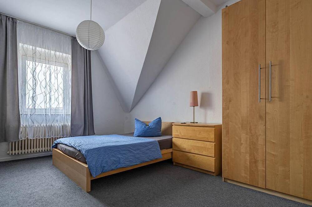 Ganze Wohnung, Einfaches Monteurzimmer - Pension Bärbel Neelen in Hameln, Weserbergland