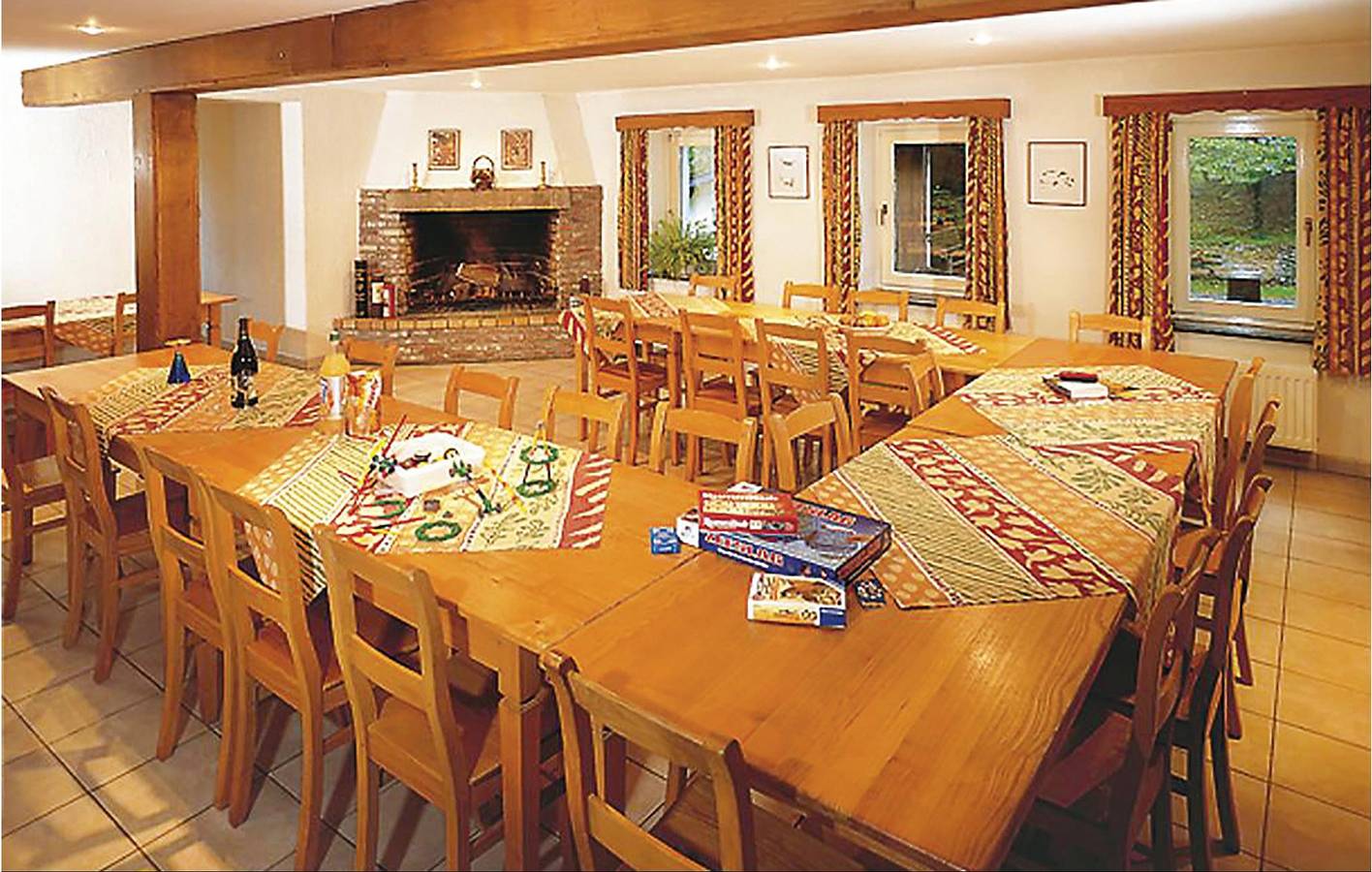 Ferienhaus für 24 Personen mit Sauna in Herbeumont, Neufchâteau und Umgebung