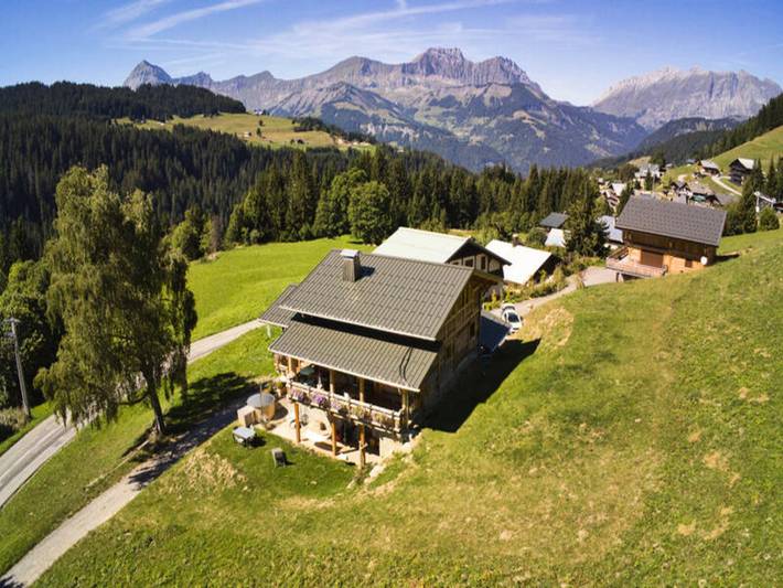 Chalet pour 8 personnes, avec balcon, adapté aux familles à Notre-Dame-de-Bellecombe - 2