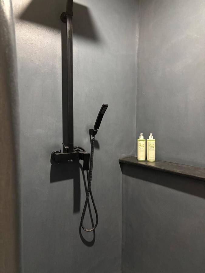 Location de vacances pour 2 personnes, avec jardin et vue ainsi que piscine et balcon à Rochegude - 4