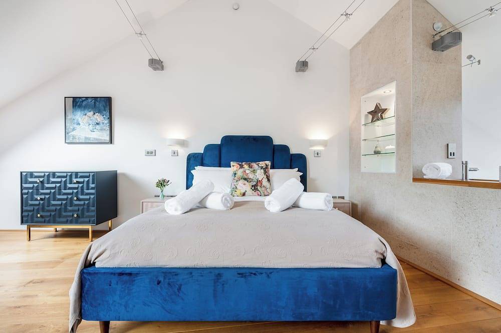 Architecturally designed fishing warehouse conversion in Newlyn, Cornwall