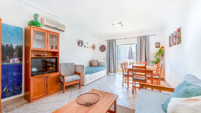 Ganze Wohnung, Bright & Cozy 1 Bdr Flat W/ Balcony by LovelyStay in Cabanas de Tavira, Conceição e Cabanas de Tavira