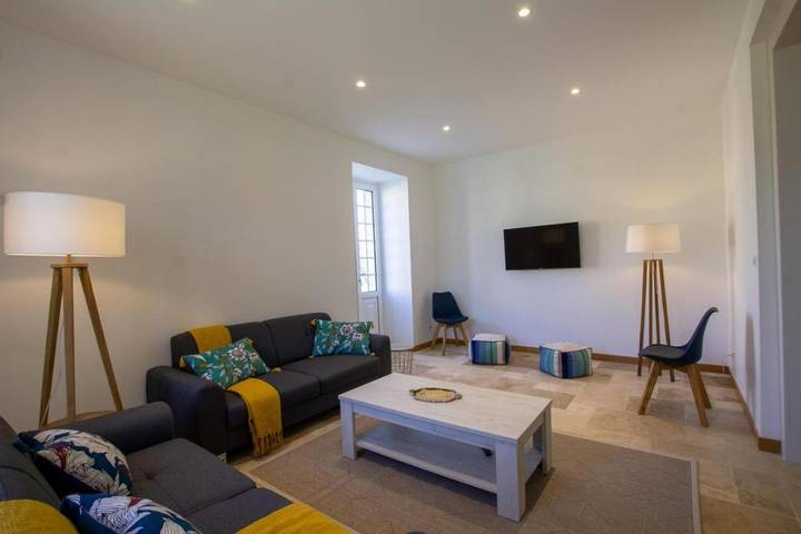 Location de vacances pour 8 personnes, avec jardin et terrasse à Savignac-les-Églises - 4