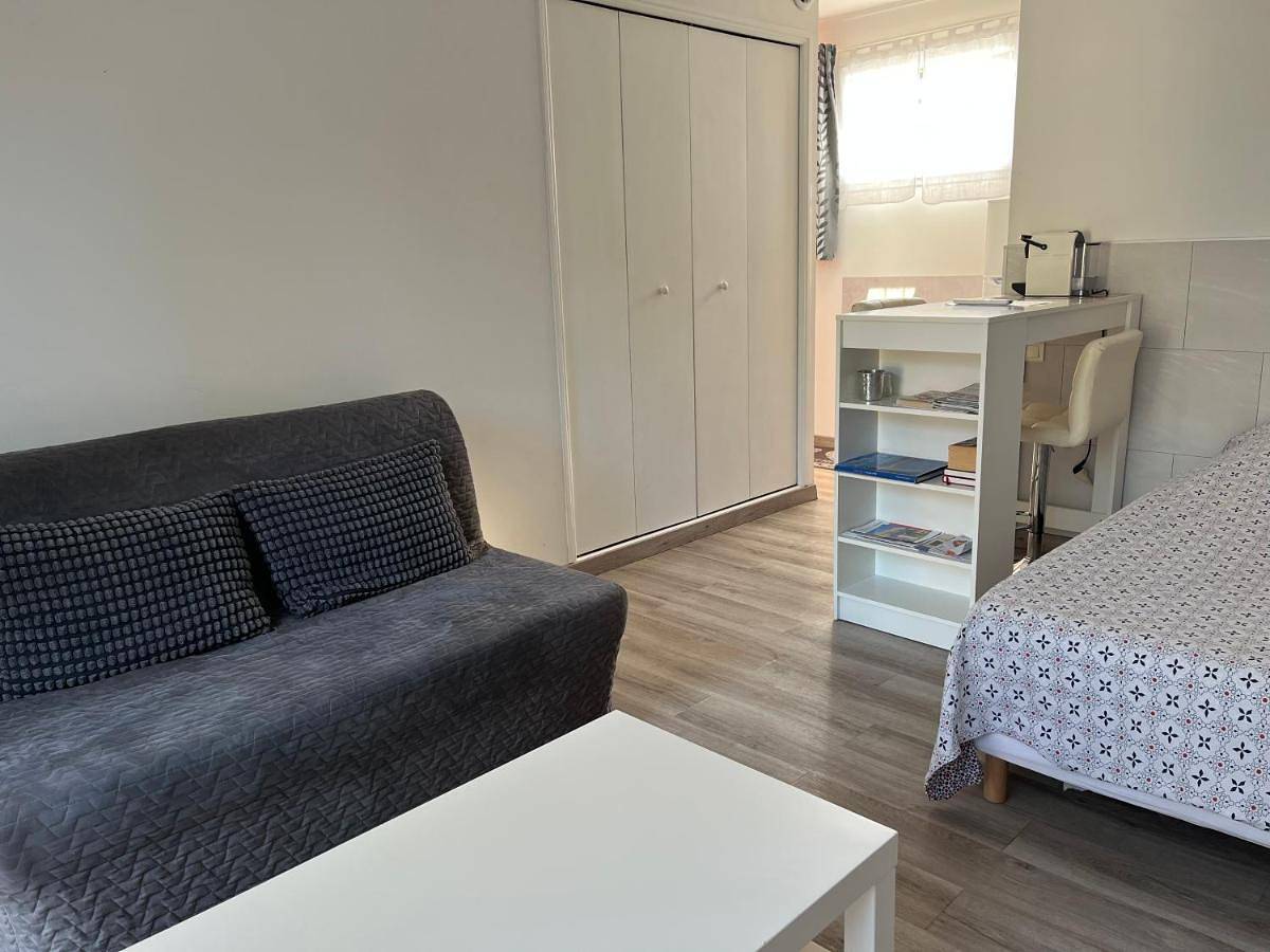 Appartement entier, Studio calme près d’Aubagne in La Penne-sur-Huveaune, Côte méditerranéenne (France)