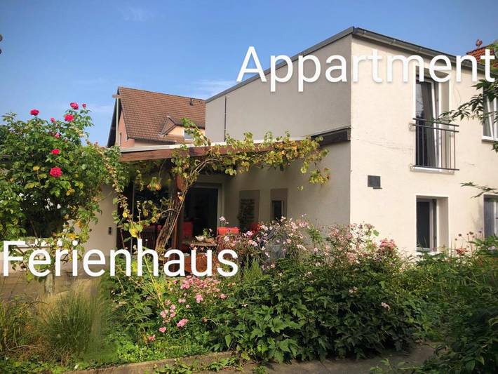 Ferienwohnung für 4 Personen, mit Ausblick und Garten in Leichlingen