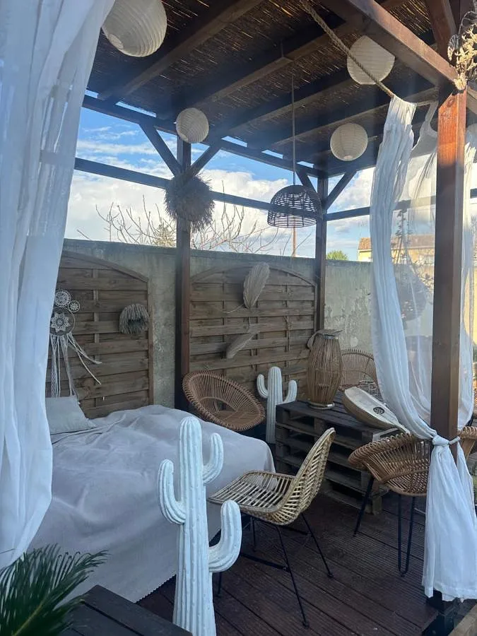 Chalet para 6 personas, con piscina y jardín - 1