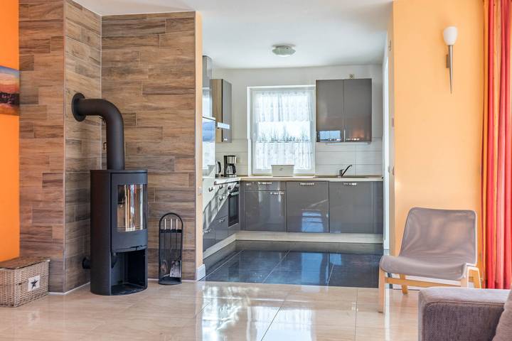 Ferienhaus für 8 Personen, mit Balkon und Terrasse sowie Garten und Sauna in Wohlenberg - 3