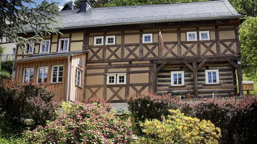 Ferienwohnung für 3 Personen, mit Garten und Sauna in Krippen