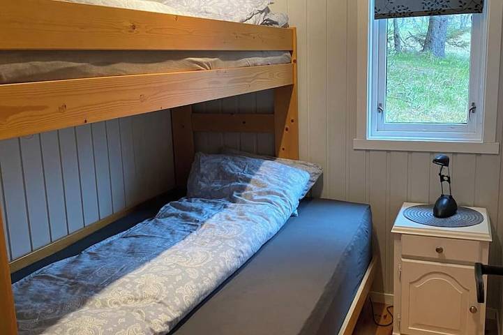 Blockhütte für 4 Personen, mit Balkon und Garten auf den Lofoten - 2