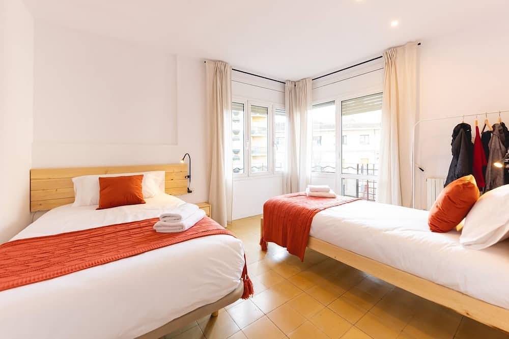 Apartamento entero, Bravissimo El Lleó, piso vacacional, 4 dormitorios in Gerona, Gironés