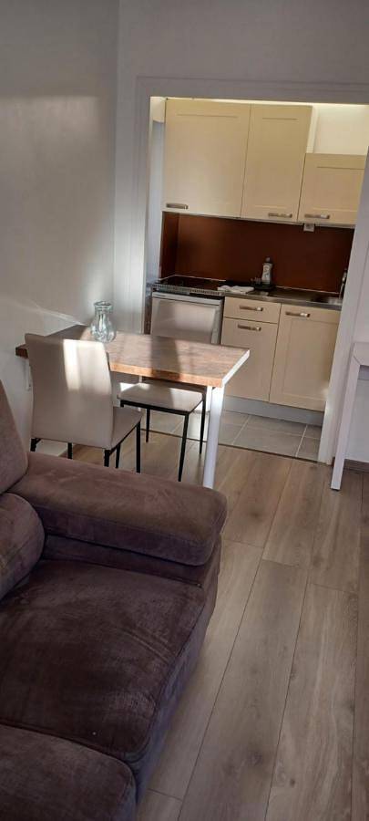 Appartement entier, One-Bedroom Apartment in Voiron, Isère