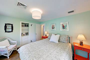 Vacation House for 6 Guests in Barnstable, Cape Cod, Picture 1