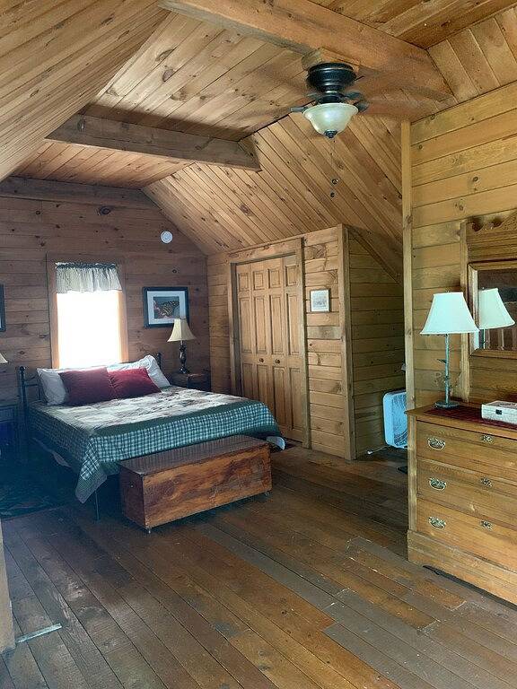 The Coral Cabin in Waterbury, Washington County (VT)