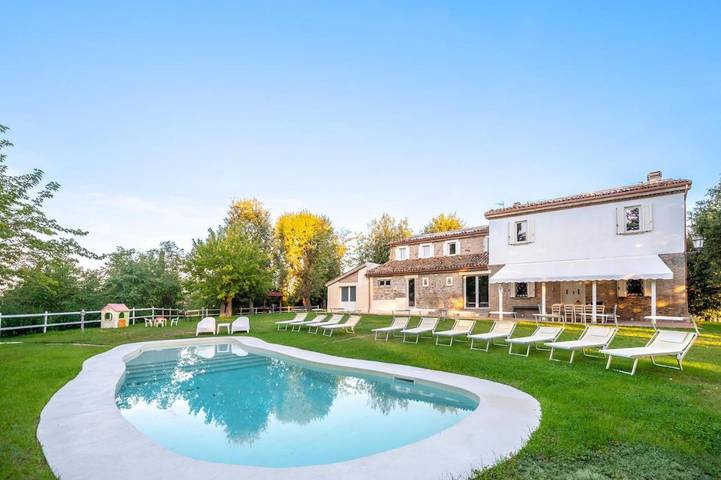 Villa für 16 Personen, mit Garten und Ausblick sowie Pool, mit Haustier - 1