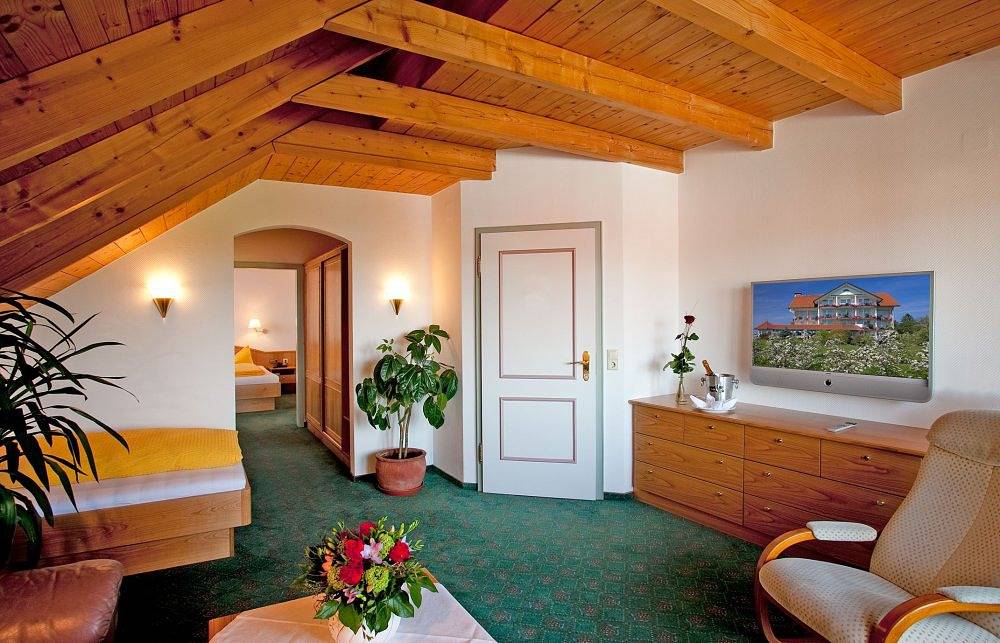 Hotel Walserhof - Dz Nordseite mit Bad/Wc in Wasserburg (Bodensee), Bayerisch Schwaben