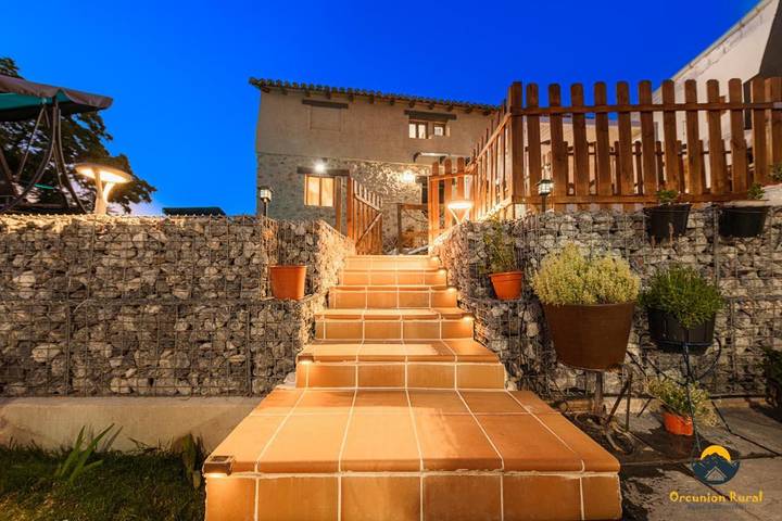 Casa de vacaciones para 16 personas, con jardín y piscina además de sauna y jacuzzi, Familias con niños - 1
