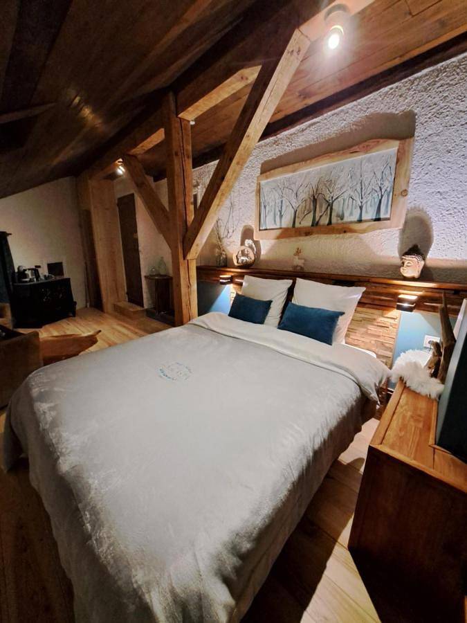 Double or Twin Room with Mountain View in Montgenèvre, Région de Briançon