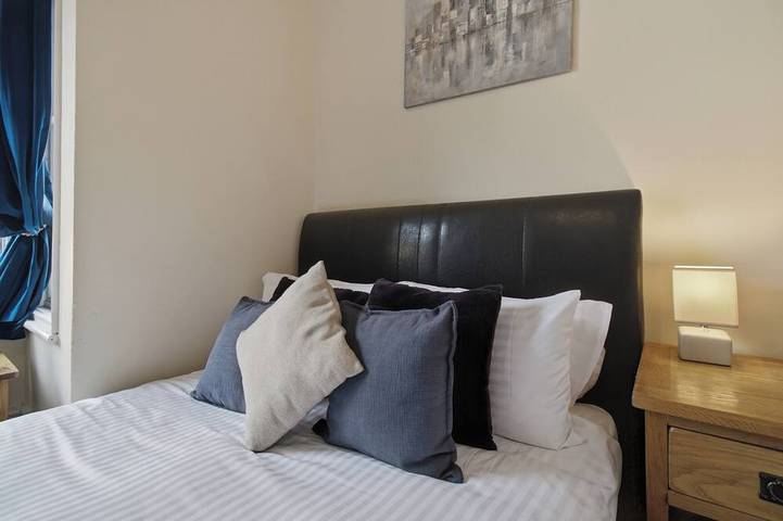 Ganze Wohnung, WhiskAwayStays - Arboretum ground floor apartment in Worcester, Worcestershire