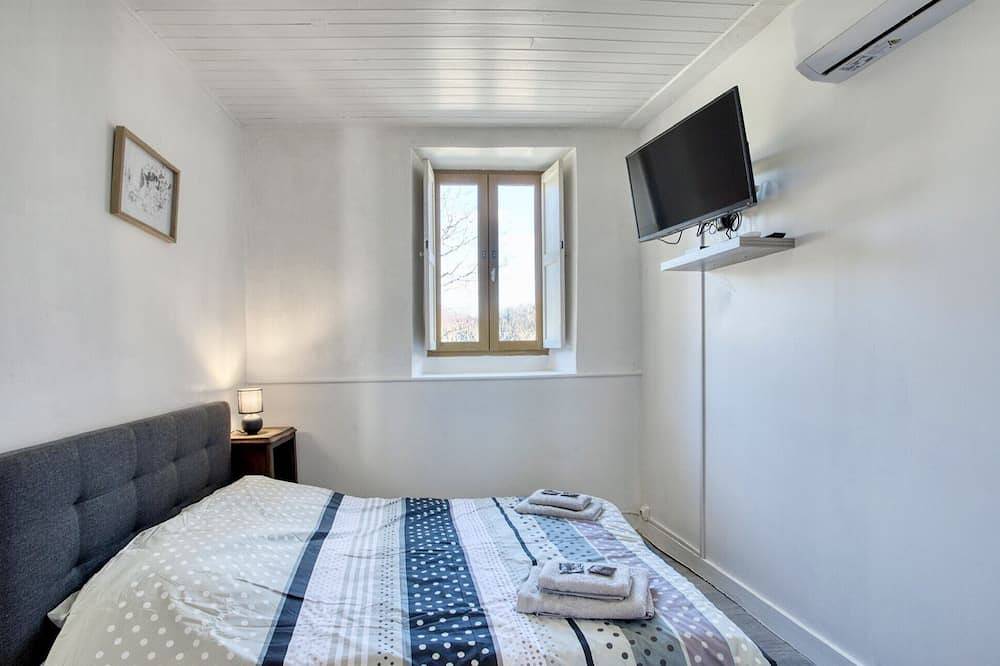 Logis du Guet au Coeur de la Bastide de Domme Ideal Pour2 Couples ou une Famille in Domme, Périgord Noir