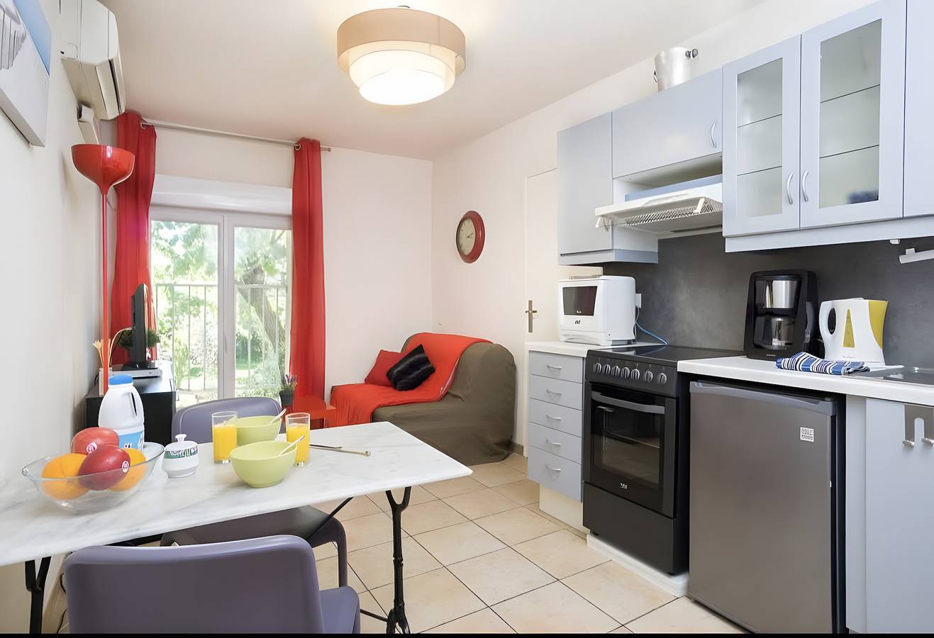 Appartement entier, Gîte romarin- domaine de l'enclos in Mireval, Côte d'Améthyste