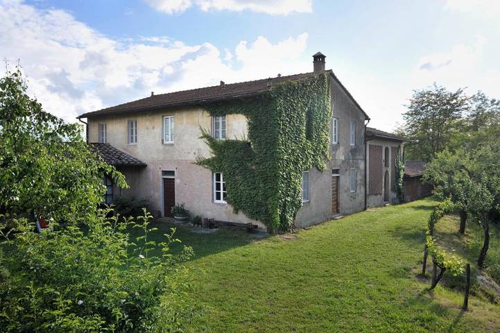 Agriturismo per 2 persone, con Terrazza e Giardino nonché Piscina e Panorama a Montaione