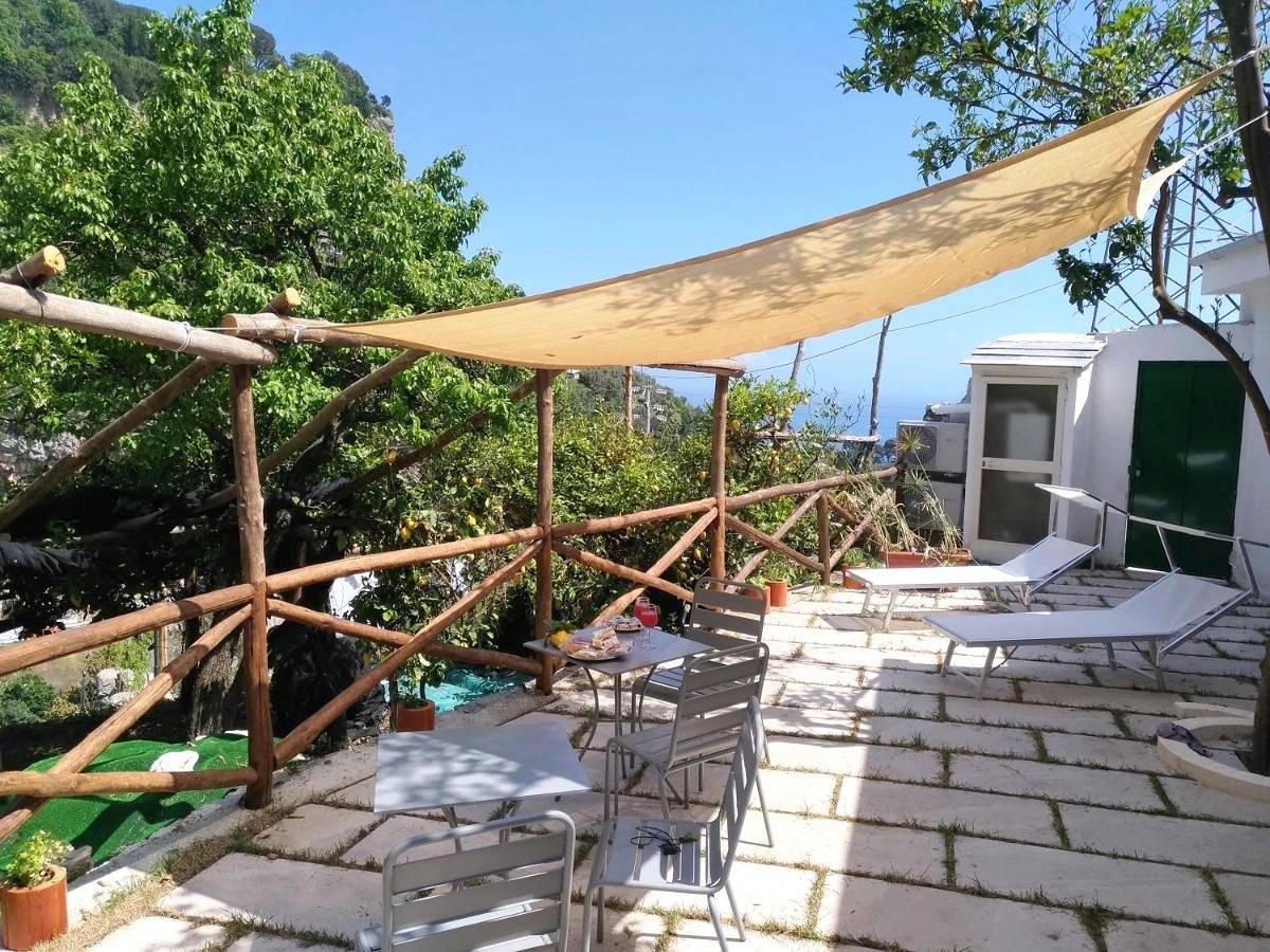 Apartment with Terrace in Pontone, Scala