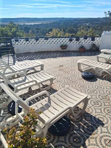 Ferienhaus für 4 Personen, mit Terrasse und Garten in Silves