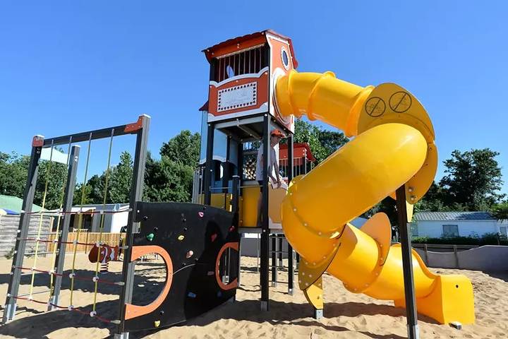 Mobil home pour 6 personnes, avec piscine, animaux acceptés à Angles - 4