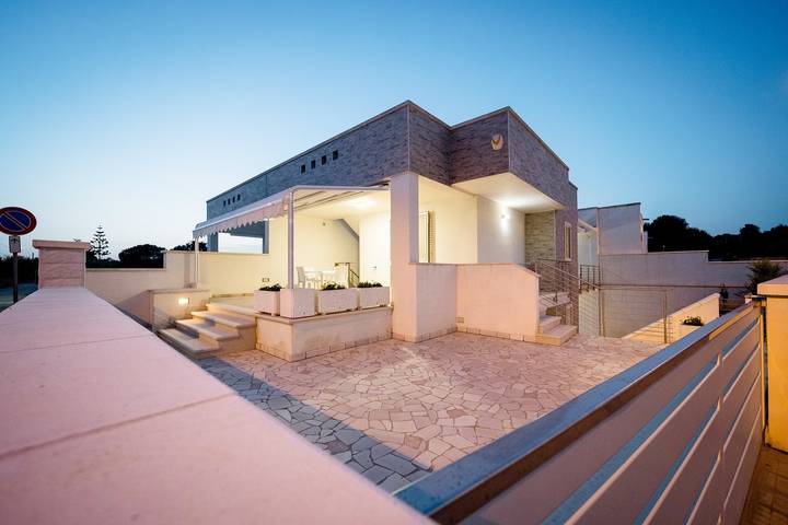 Gîte pour 4 personnes, avec jardin et terrasse dans Marina di Pescoluse - 2