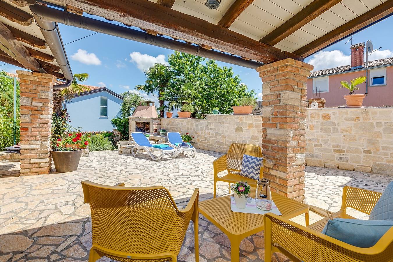 Ganze Wohnung, Authentisches Steinhaus im Herzen von Funtana. in Funtana, Vrsar-Funtana