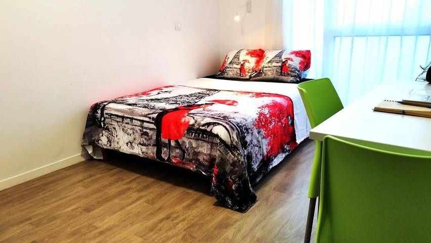 Gîte pour 3 personnes, avec jardin, animaux acceptés à Clichy-sous-Bois - 2