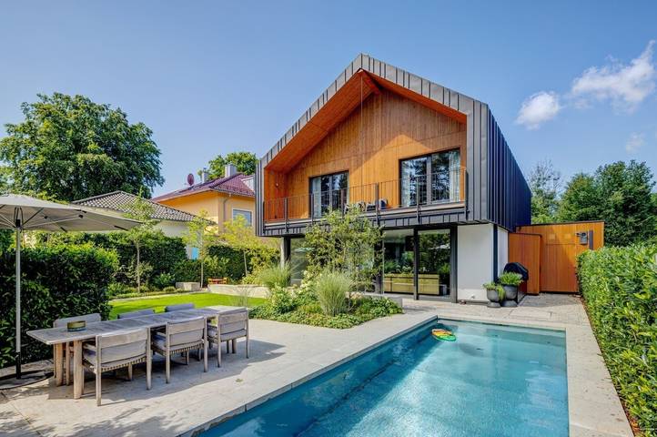 Ferienhaus für 8 Personen, mit Pool und Sauna sowie Garten und Balkon in Münchner-umland