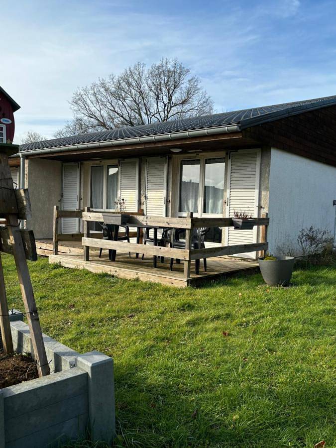 Gîte pour 2 personnes, avec terrasse et jardin dans Jury