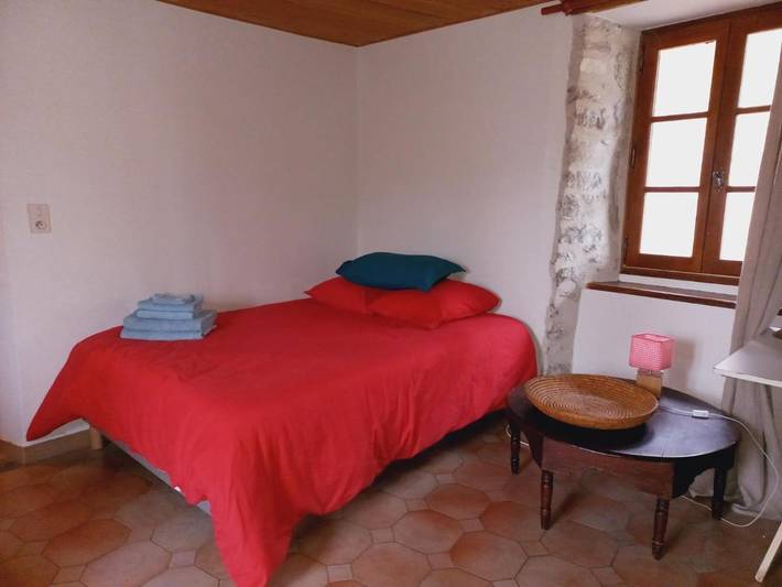 Location de vacances pour 9 personnes, avec Balcon et Terrasse ainsi que Jardin et Vue à Saint-André-de-Rosans - 4