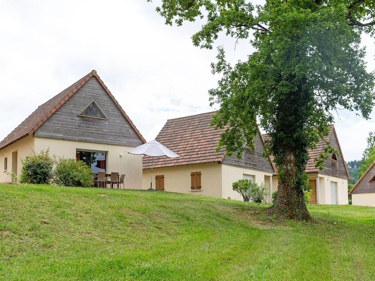 Holiday home in a park with a pool on the lot in Lacapelle-Marival, Lot