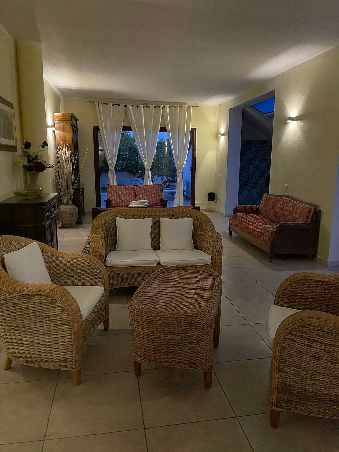 Appartamento intero, Villa Nuragica - Appartamento con piscina privata in Nuraxi Figus, Gonnesa