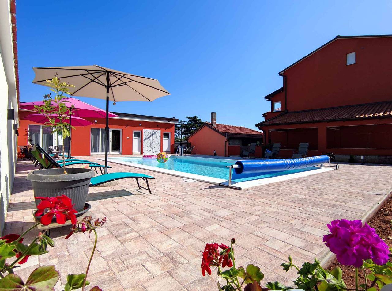 Ganze Ferienwohnung, Ferienwohnung Unterkunft mit Pool  in Pula-Medulin, Pula