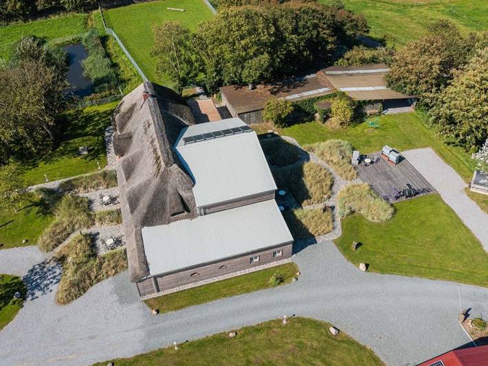 Ferienhaus für 24 Personen, mit Balkon und Terrasse sowie Garten und Sauna in Tating - 2