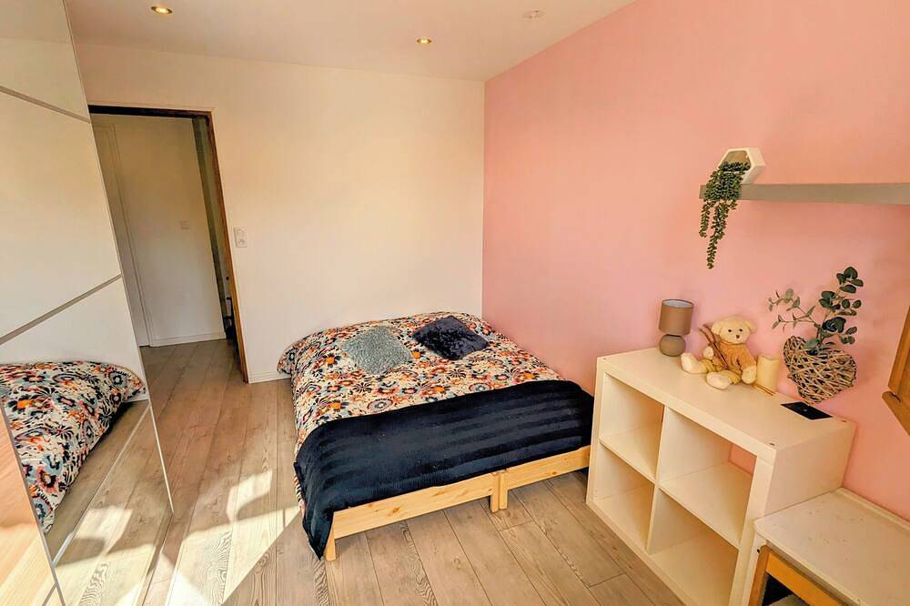 La Villa Fontaine: Heated Pool, Home Cinema & Sauna in the Heart of Belledonne in Saint-Martin-d'Uriage, Nationalpark Écrins