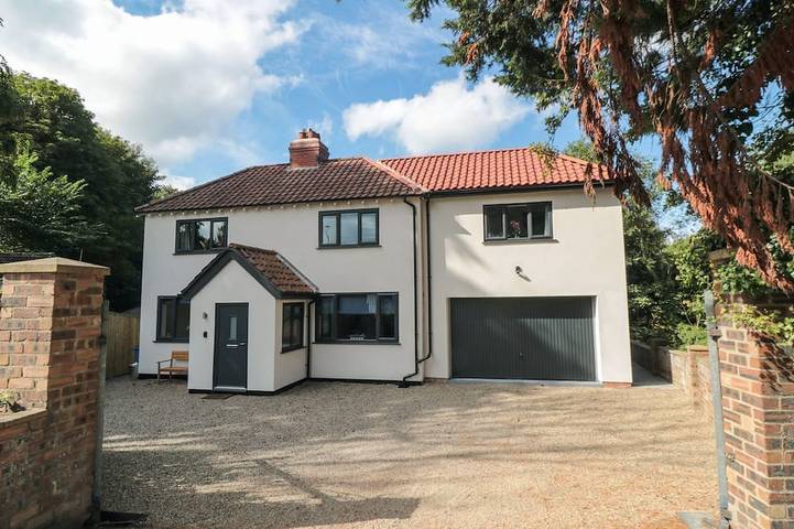 Cottage for 10 people, with garden in Scalby