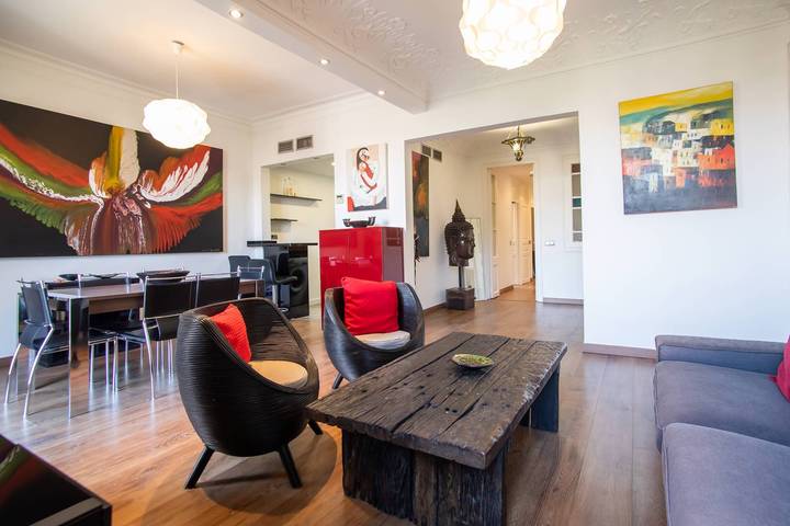 Entire apartment, 41Ari1045 - Fantastic and super spacious 3bed flat in Barcelona Centre, Barcelona
