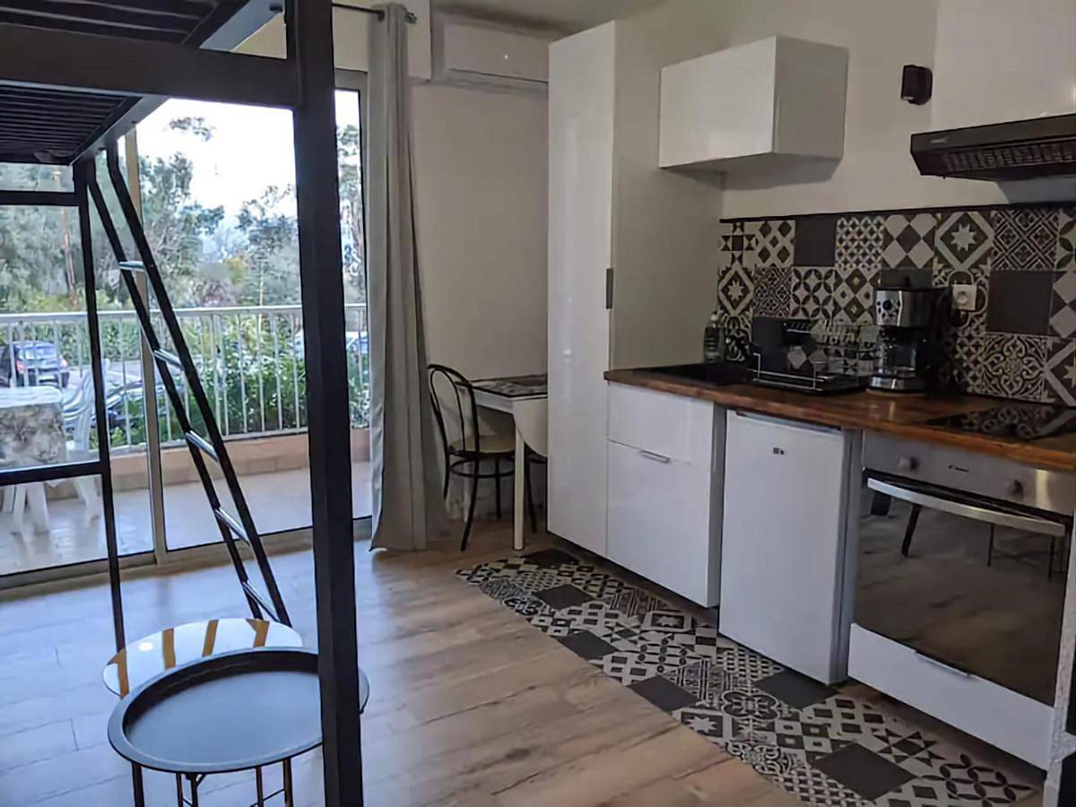 Appartement entier, Studio 4 pers terrasse vue mer in Ajaccio, Golfe D'Ajaccio