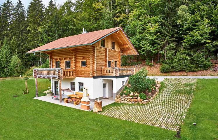 Chalet für 4 Personen, mit Balkon und Terrasse sowie Garten und Sauna in Neuschönau